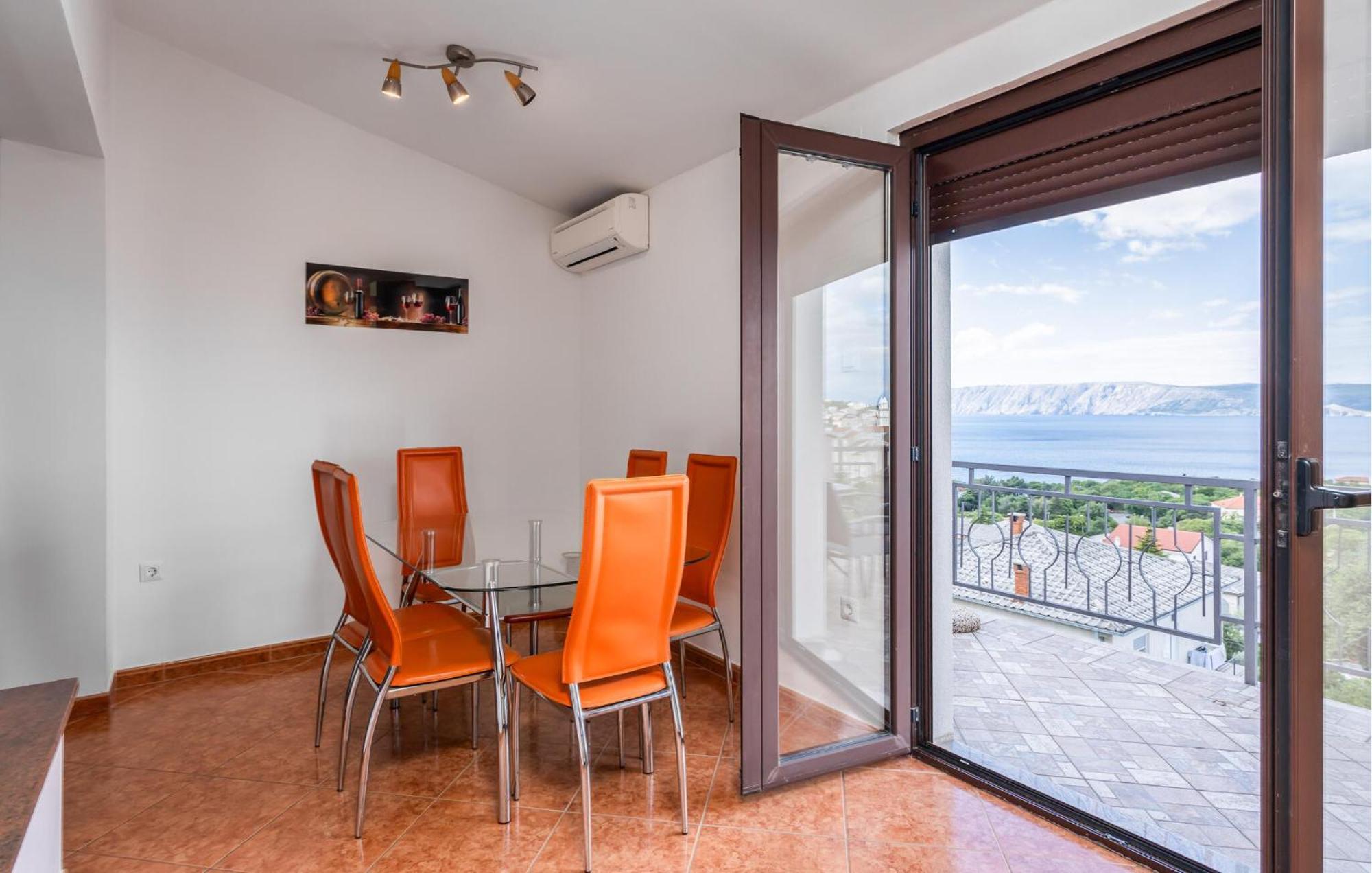 Cozy Apartment In Novi Vinodolski With Kitchen Exterior photo